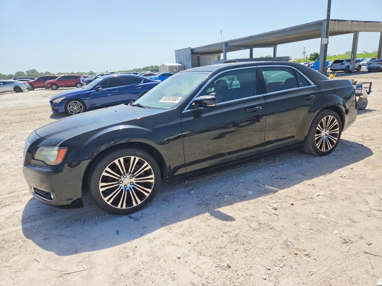 2C3CCADT1CH194945 · 2012 CHRYSLER 300