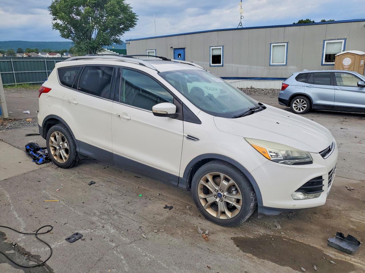 1FMCU0JX2EUC41258 · 2014 FORD ESCAPE · 4/13
