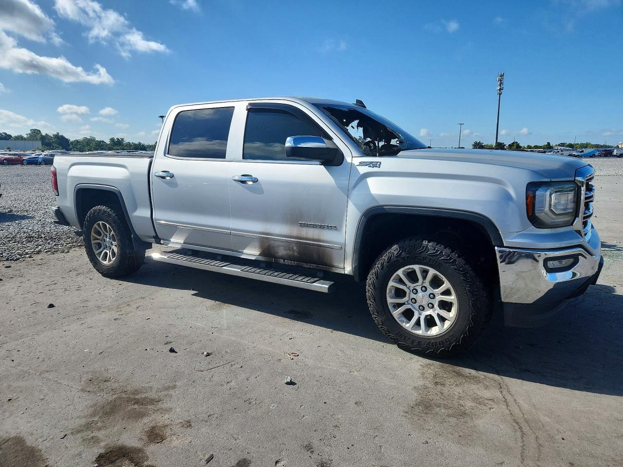 3GTU2NEC5HG127653 · 2017 GMC SIERRA · 4/12