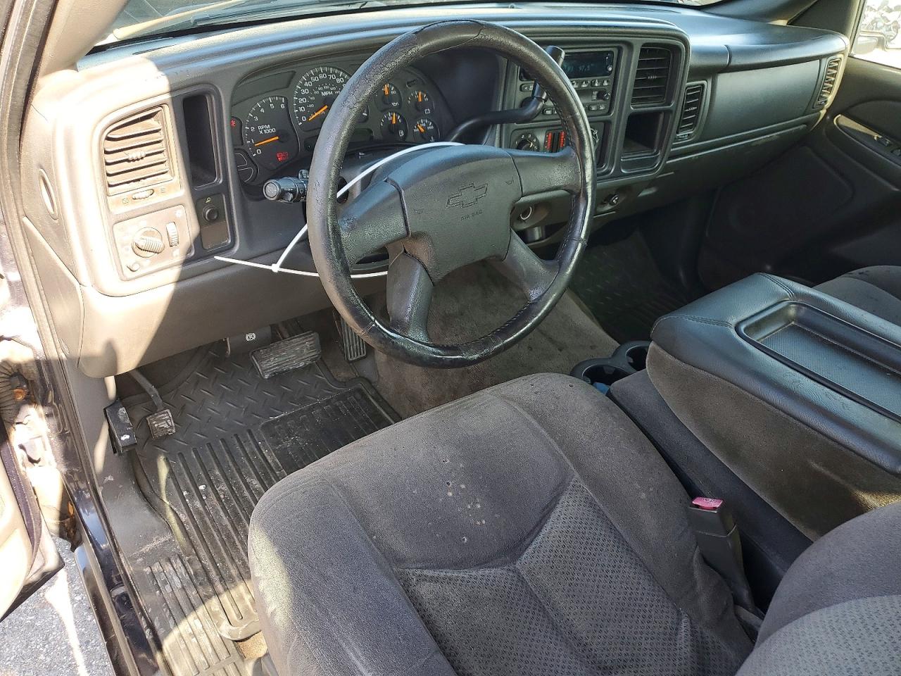 2GCEC19V751308604 · 2005 CHEVROLET SILVERADO · 8/13