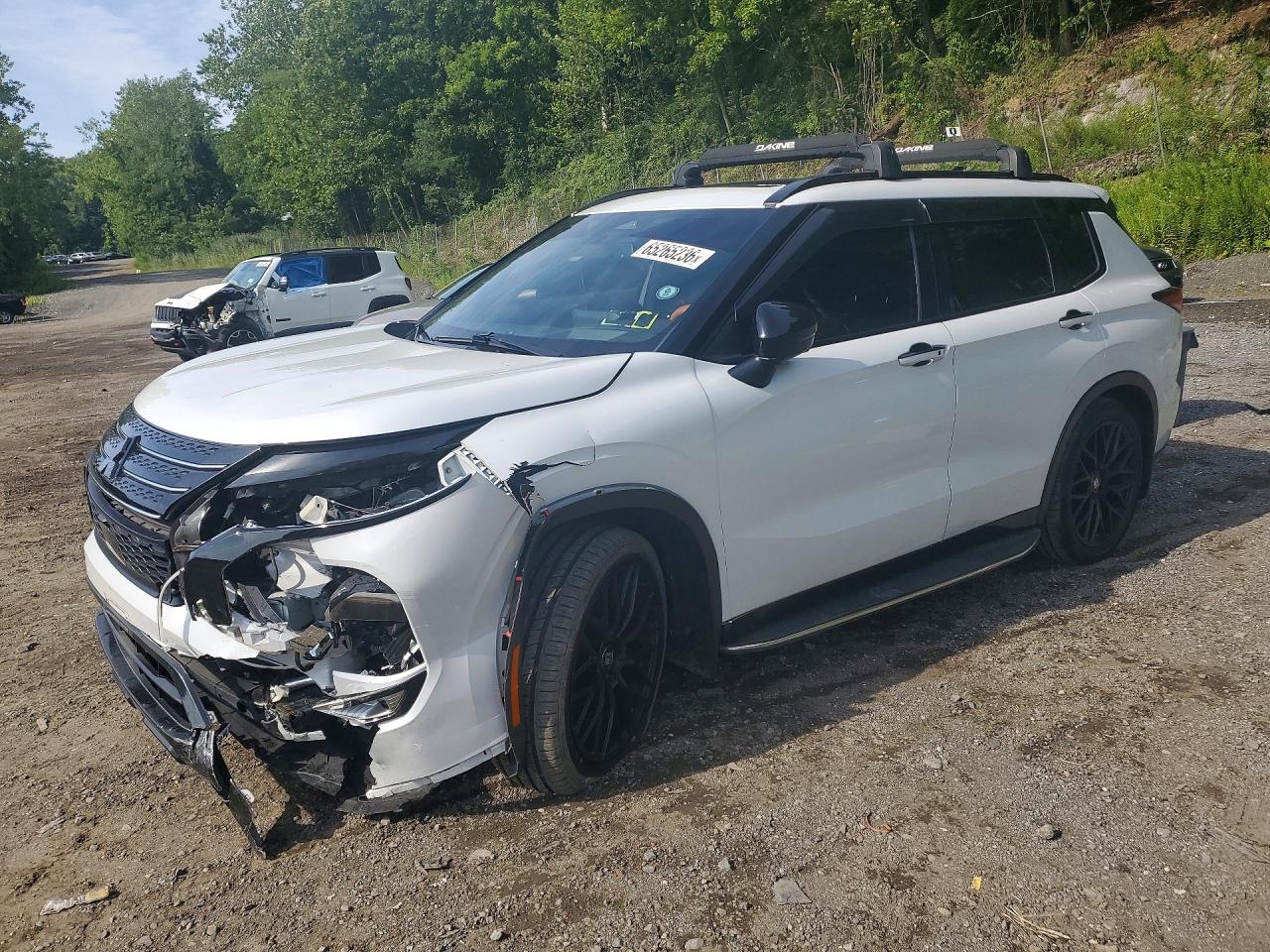 JA4J4VA81NZ070405 · 2022 MITSUBISHI OUTLANDER