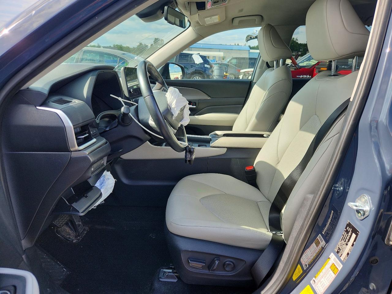 5TDAAAB50RS033820 · 2024 TOYOTA GRAND HIGHLANDER · 7/13
