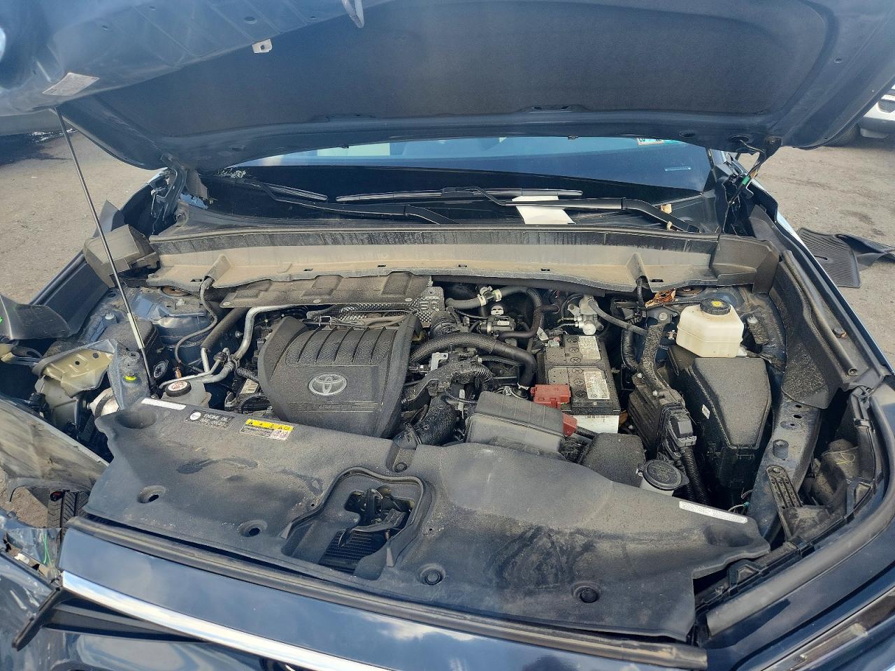 5TDAAAB50RS033820 · 2024 TOYOTA GRAND HIGHLANDER · 12/13