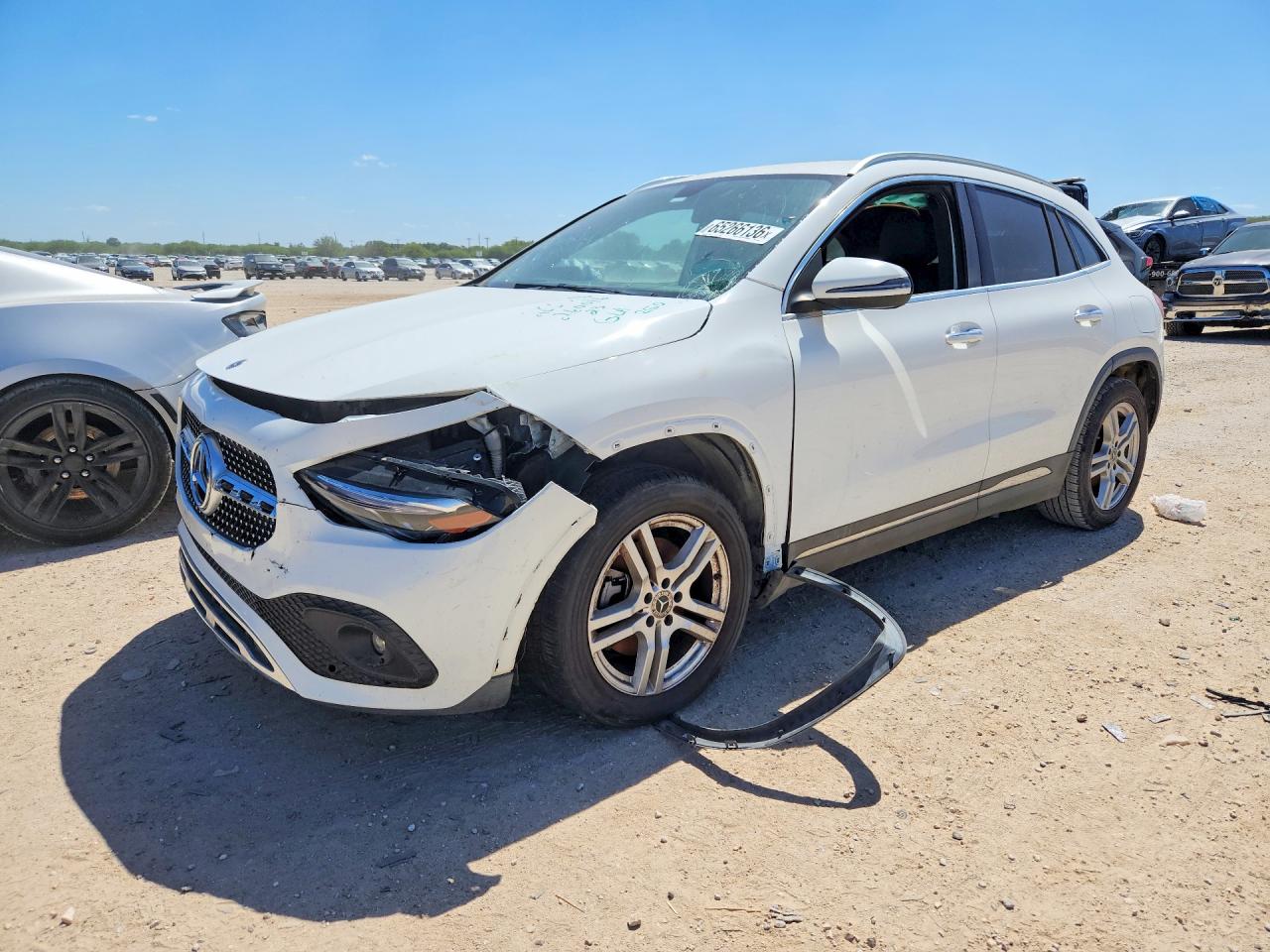 W1N4N4GB8MJ194884 · 2021 MERCEDES-BENZ GLA