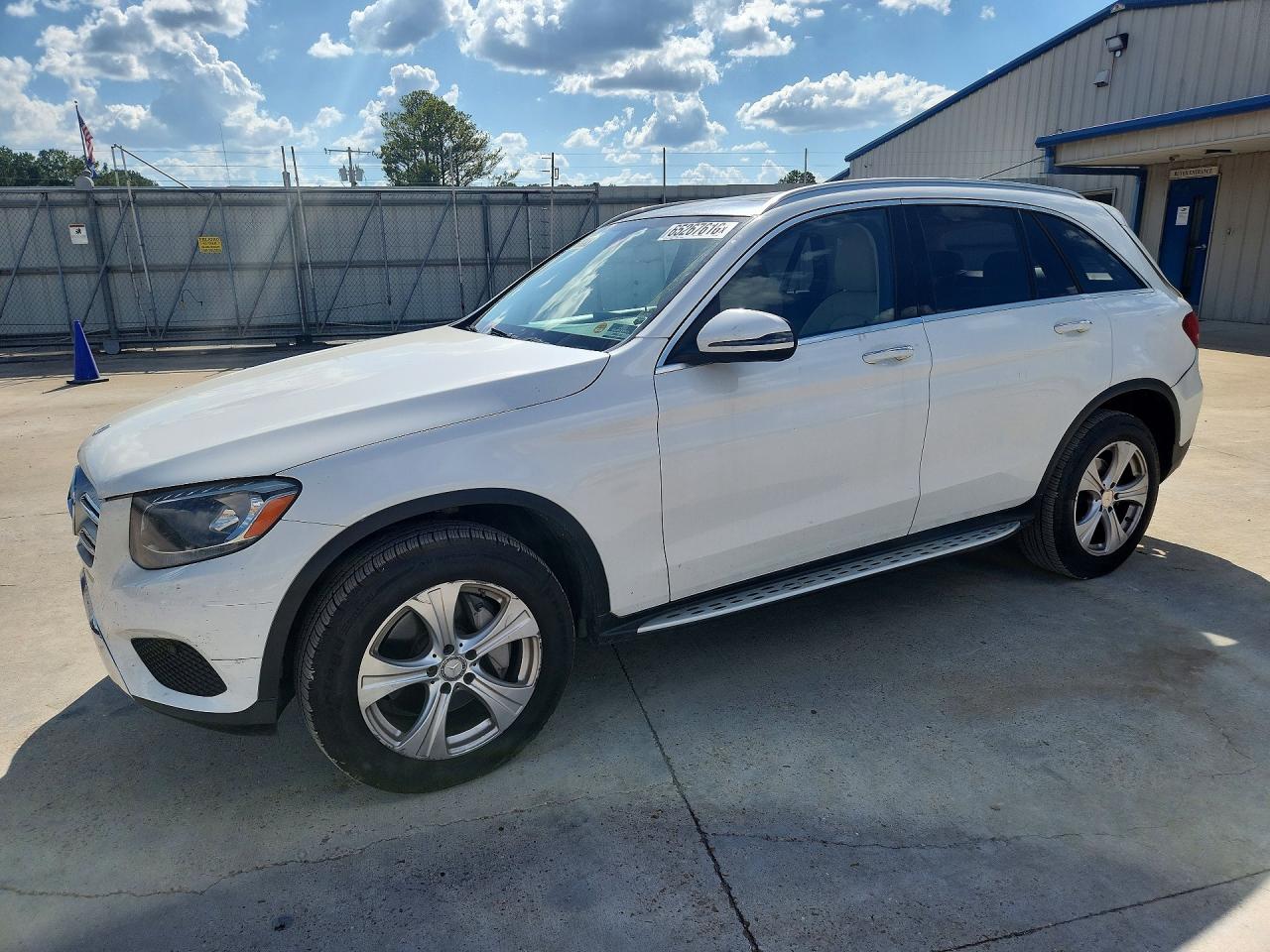 WDC0G4JB2GF018388 · 2016 MERCEDES-BENZ GLC