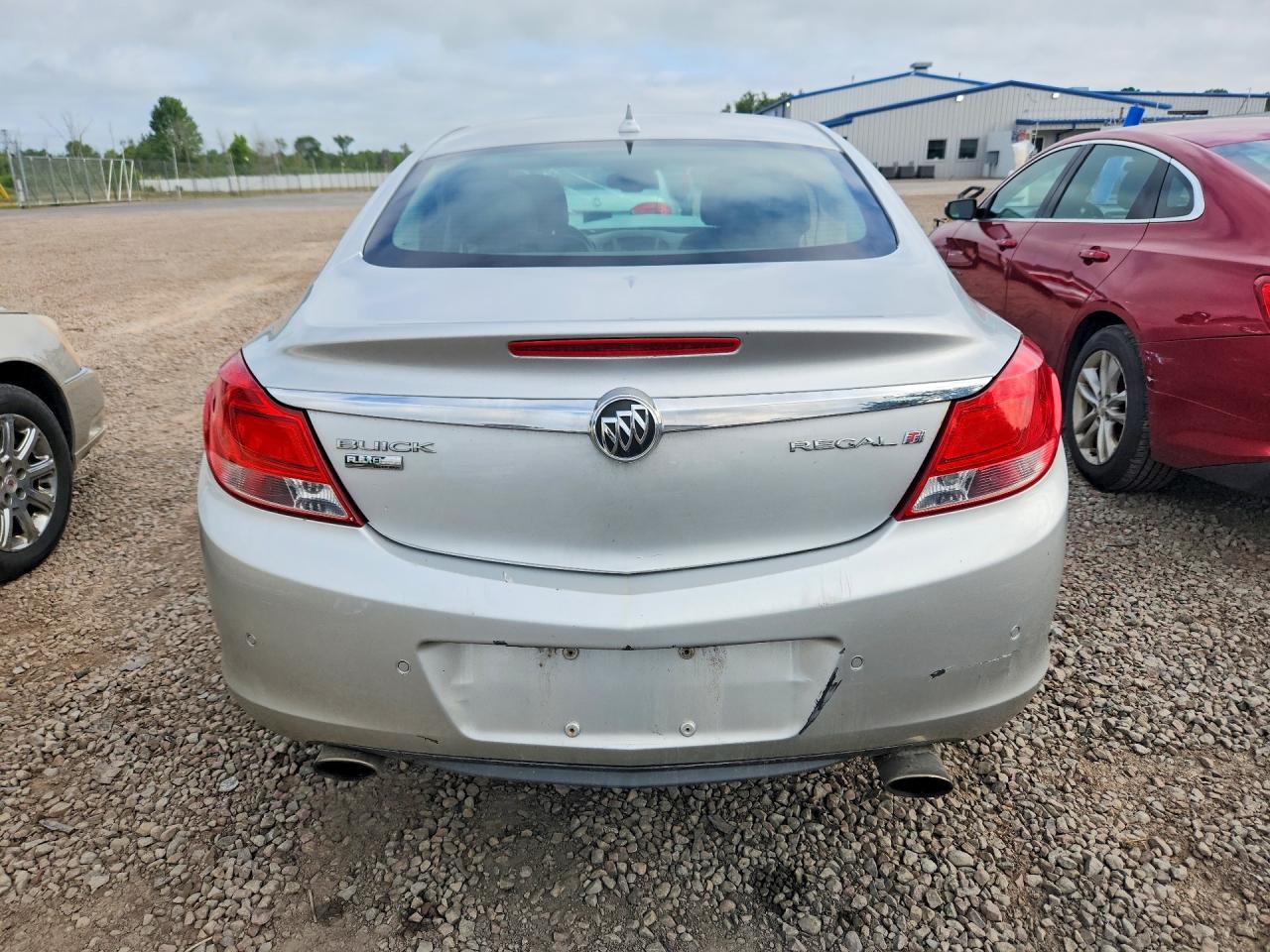 2G4GX5GV2B9187786 · 2011 BUICK REGAL · 6/13
