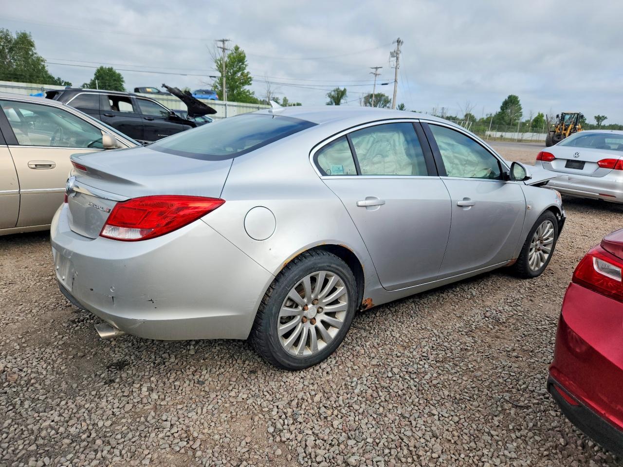 2G4GX5GV2B9187786 · 2011 BUICK REGAL · 3/13