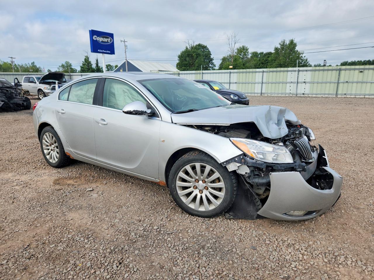 2G4GX5GV2B9187786 · 2011 BUICK REGAL · 4/13
