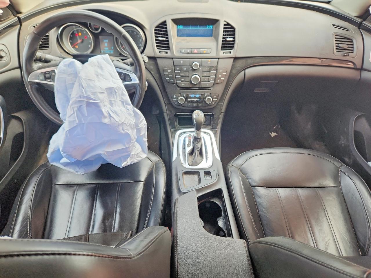 2G4GX5GV2B9187786 · 2011 BUICK REGAL · 8/13