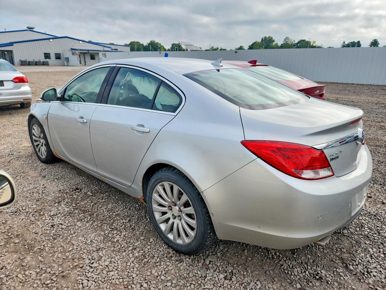 2G4GX5GV2B9187786 · 2011 BUICK REGAL · 2/13