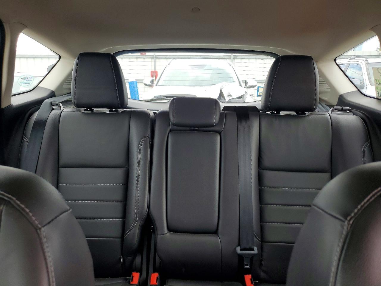 1FADP5BU0GL113178 · 2016 FORD C-MAX · 10/13