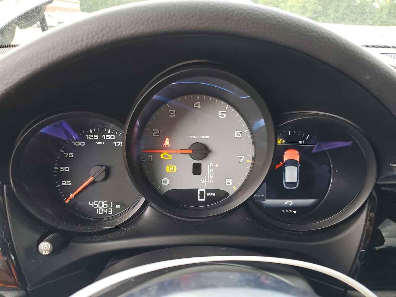 WP1AB2A50JLB34123 · 2018 PORSCHE MACAN · 9/13
