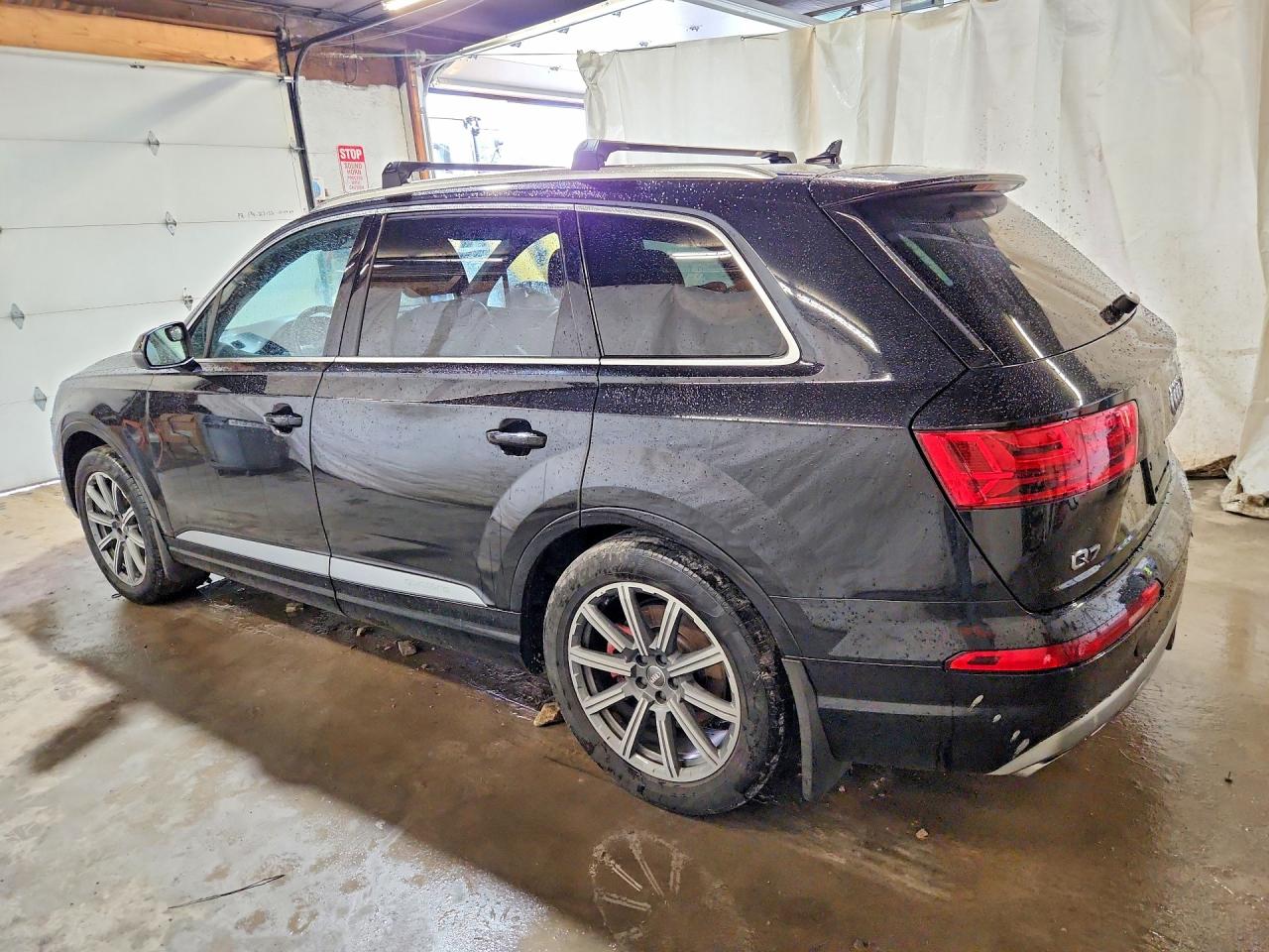 WA1LAAF71HD050909 · 2017 AUDI Q7 · 2/13