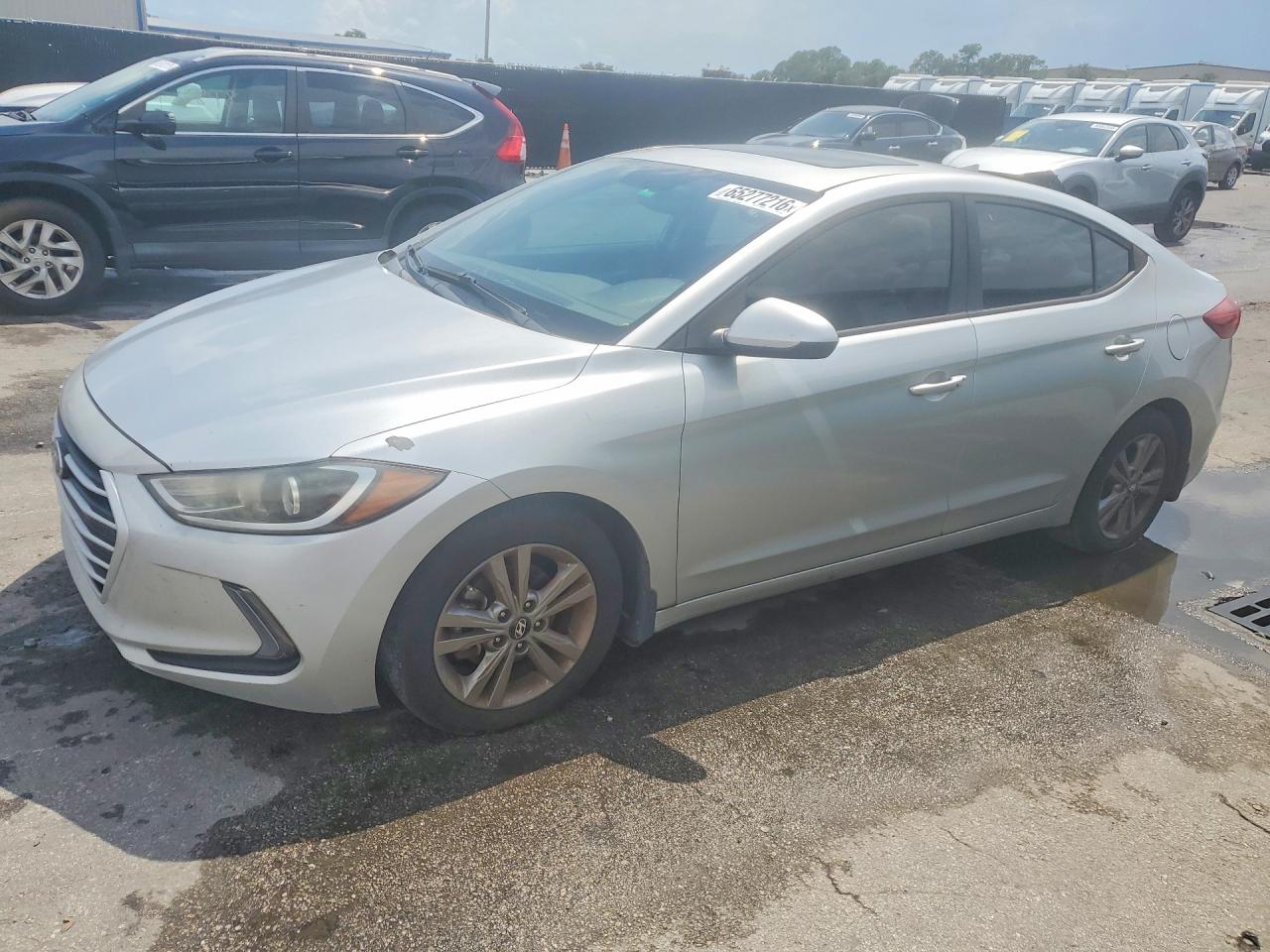 5NPD84LF1JH321065 · 2018 HYUNDAI ELANTRA