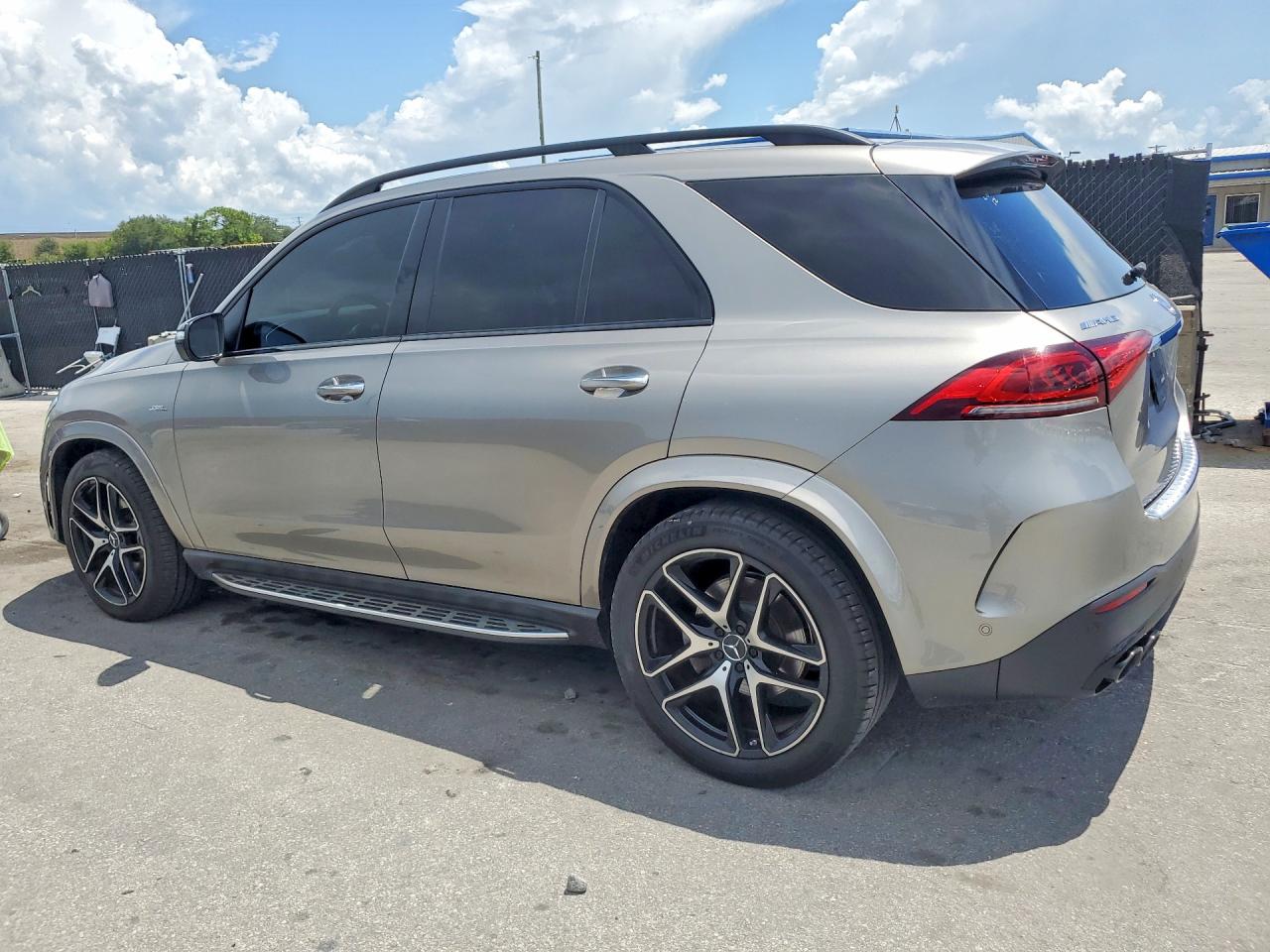 4JGFB6BB3MA283642 · 2021 MERCEDES-BENZ GLE · 2/13