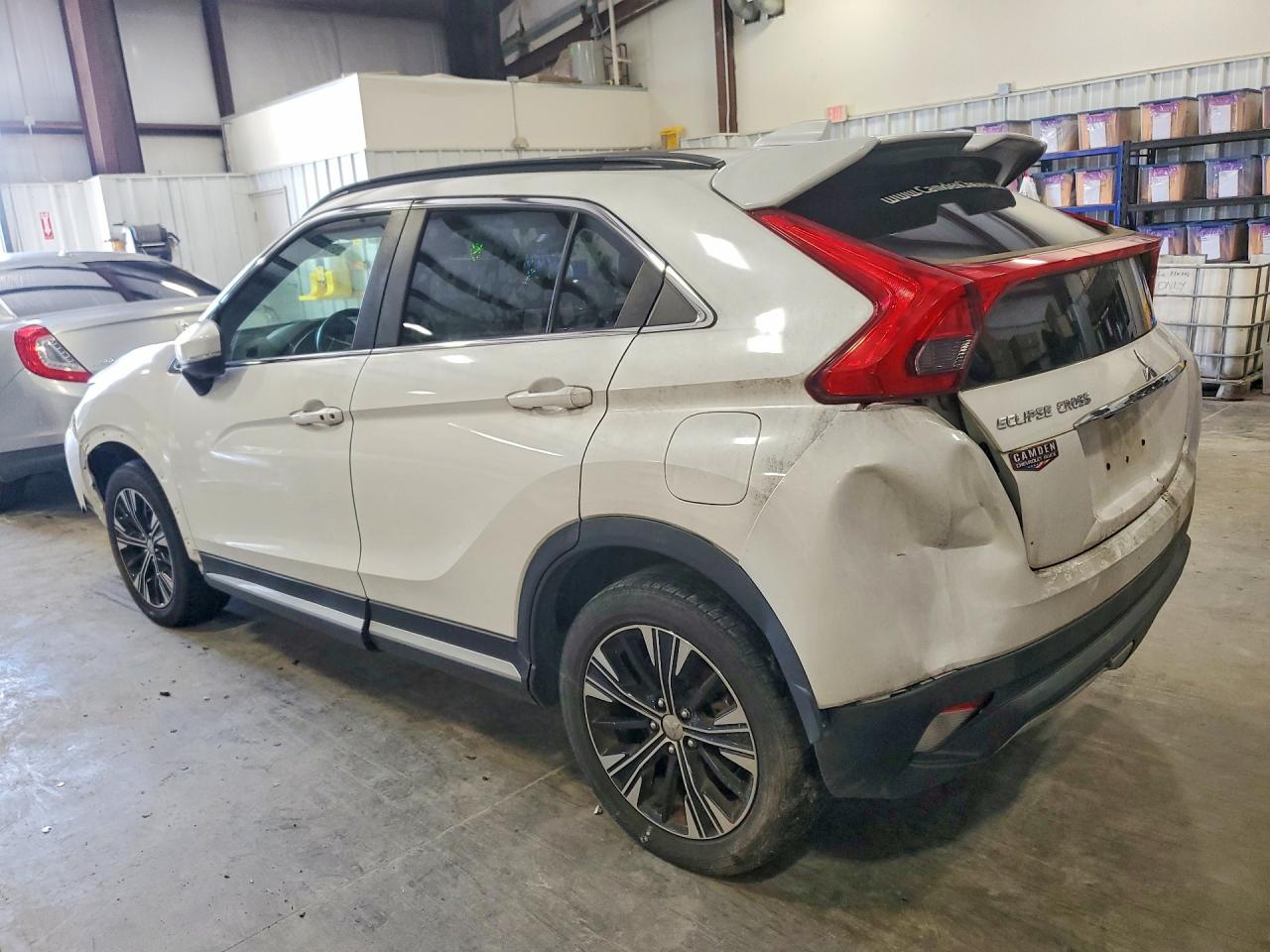 JA4AT5AA8LZ018949 · 2020 MITSUBISHI ECLIPSE CROSS · 2/13
