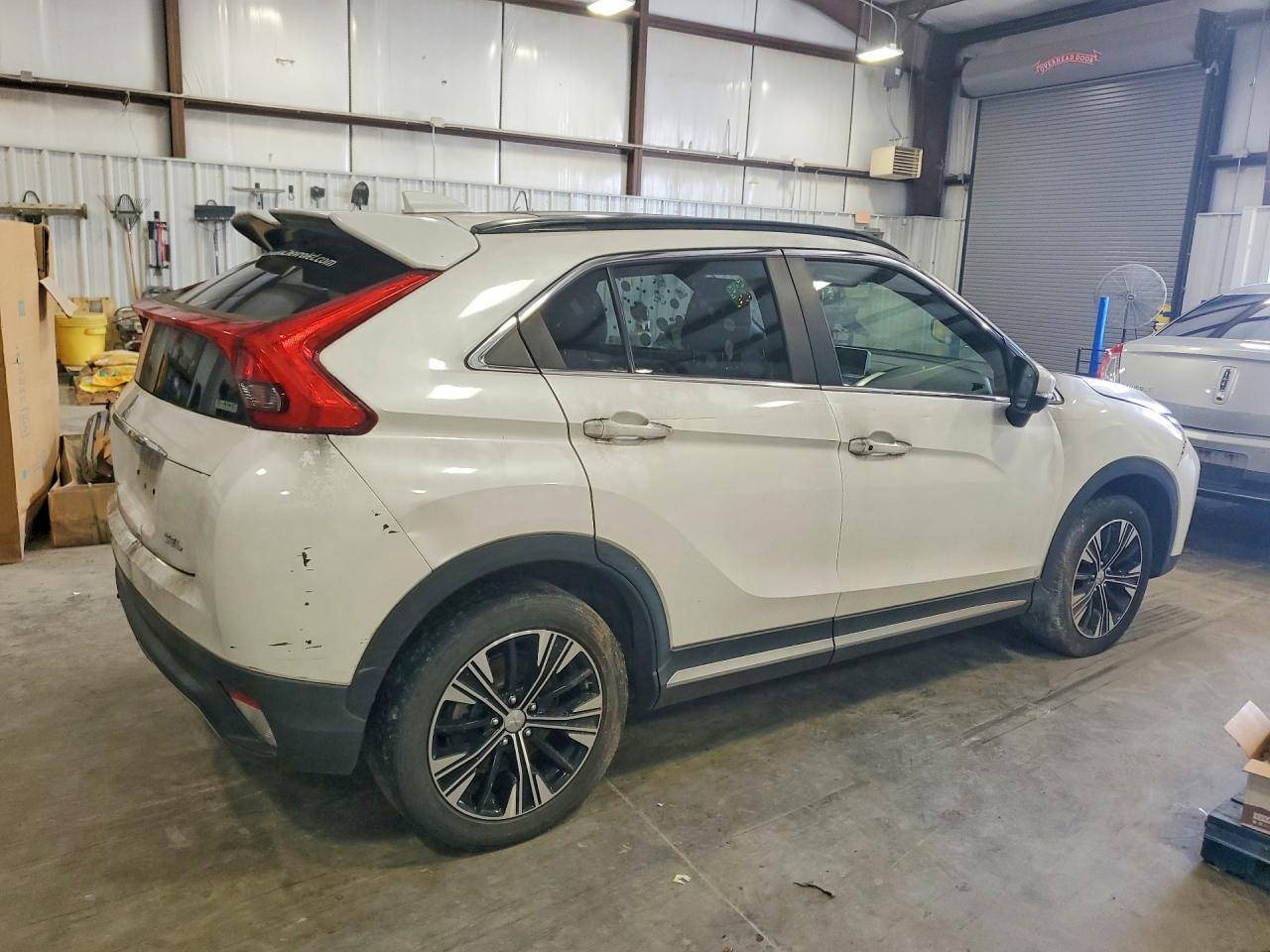 JA4AT5AA8LZ018949 · 2020 MITSUBISHI ECLIPSE CROSS · 3/13