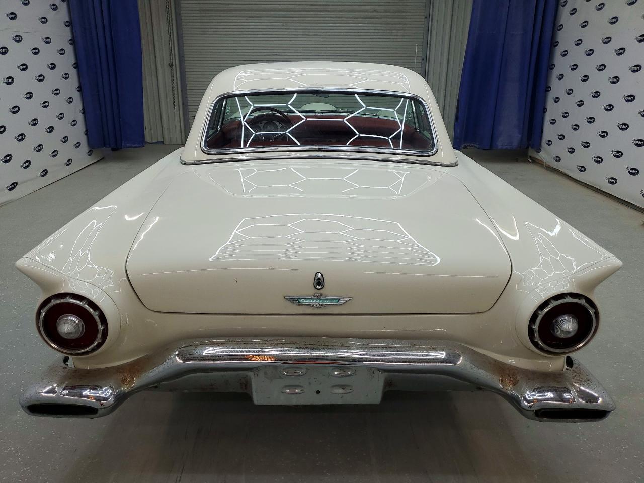 D7FH394065 · 1957 FORD THUNDERBIRD · 6/12