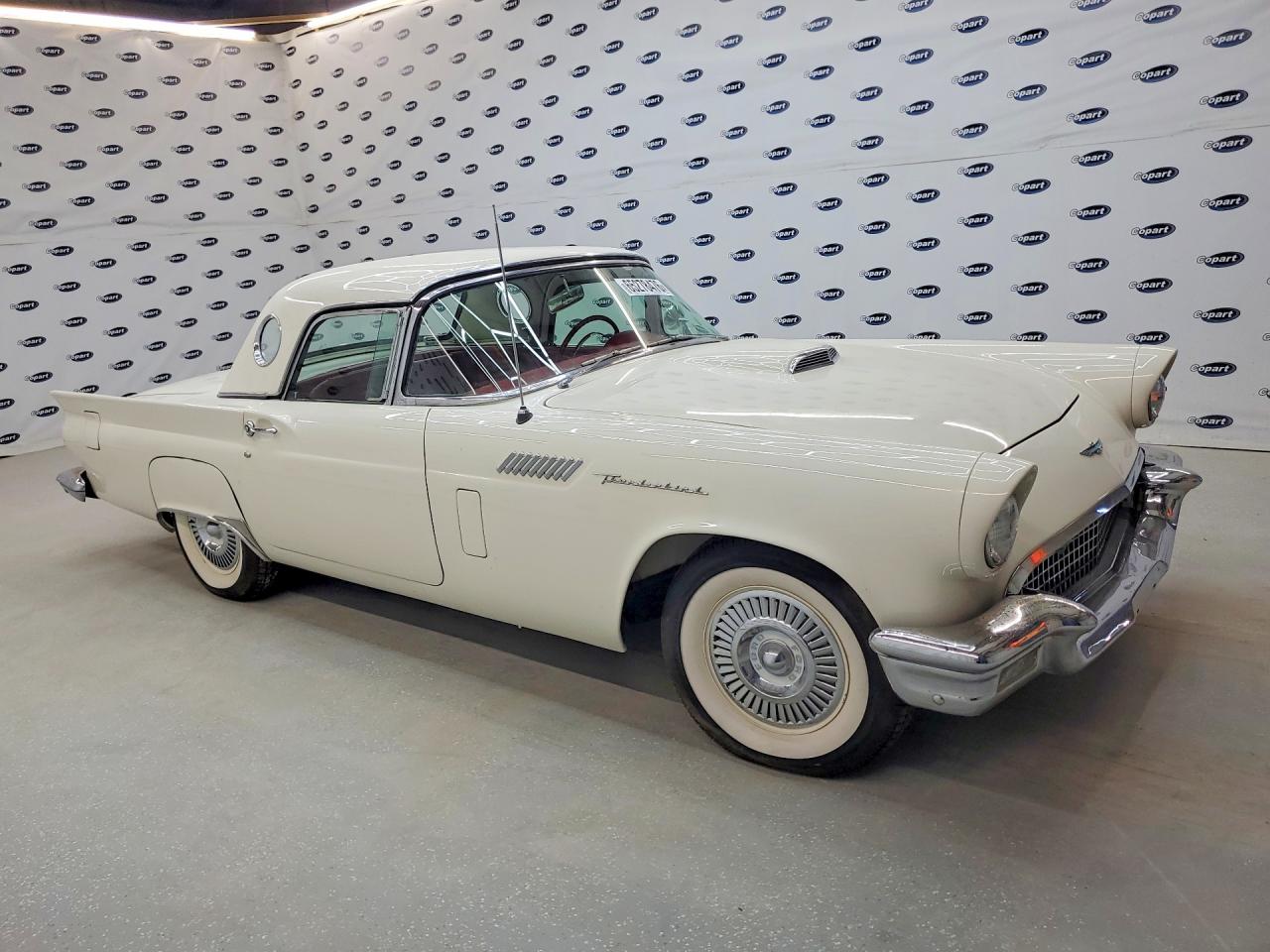 D7FH394065 · 1957 FORD THUNDERBIRD · 4/12