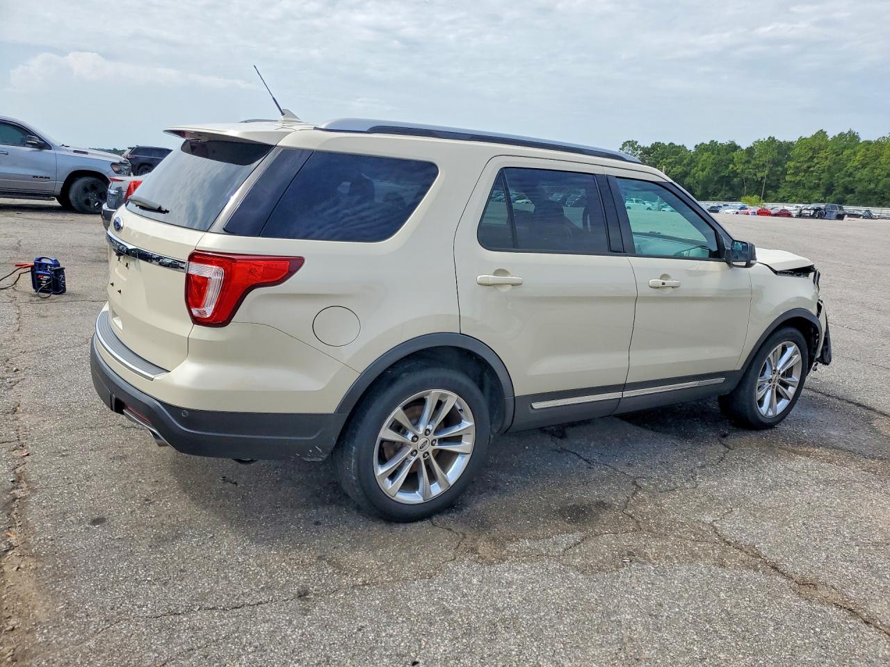 1FM5K7D83JGB04320 · 2018 FORD EXPLORER · 3/13