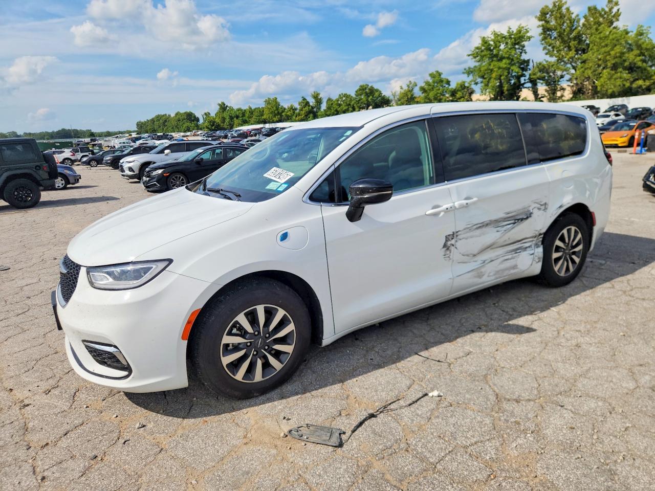 2C4RC1S74RR153403 · 2024 CHRYSLER PACIFICA