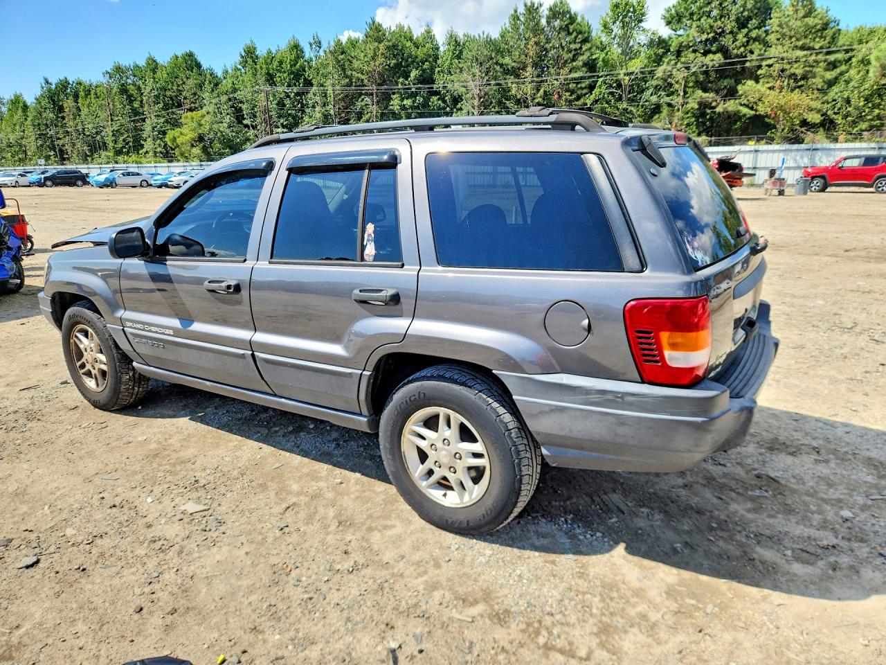 1J4GW48S83C615726 · 2003 JEEP GRAND CHEROKEE · 2/13