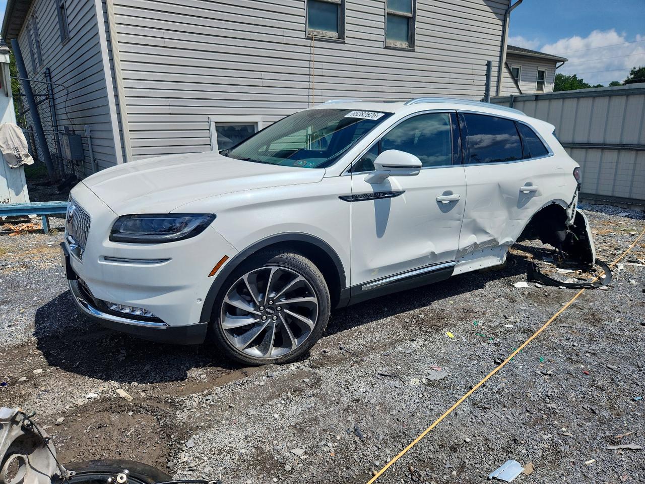 2LMPJ8KP7PBL03841 · 2023 LINCOLN NAUTILUS