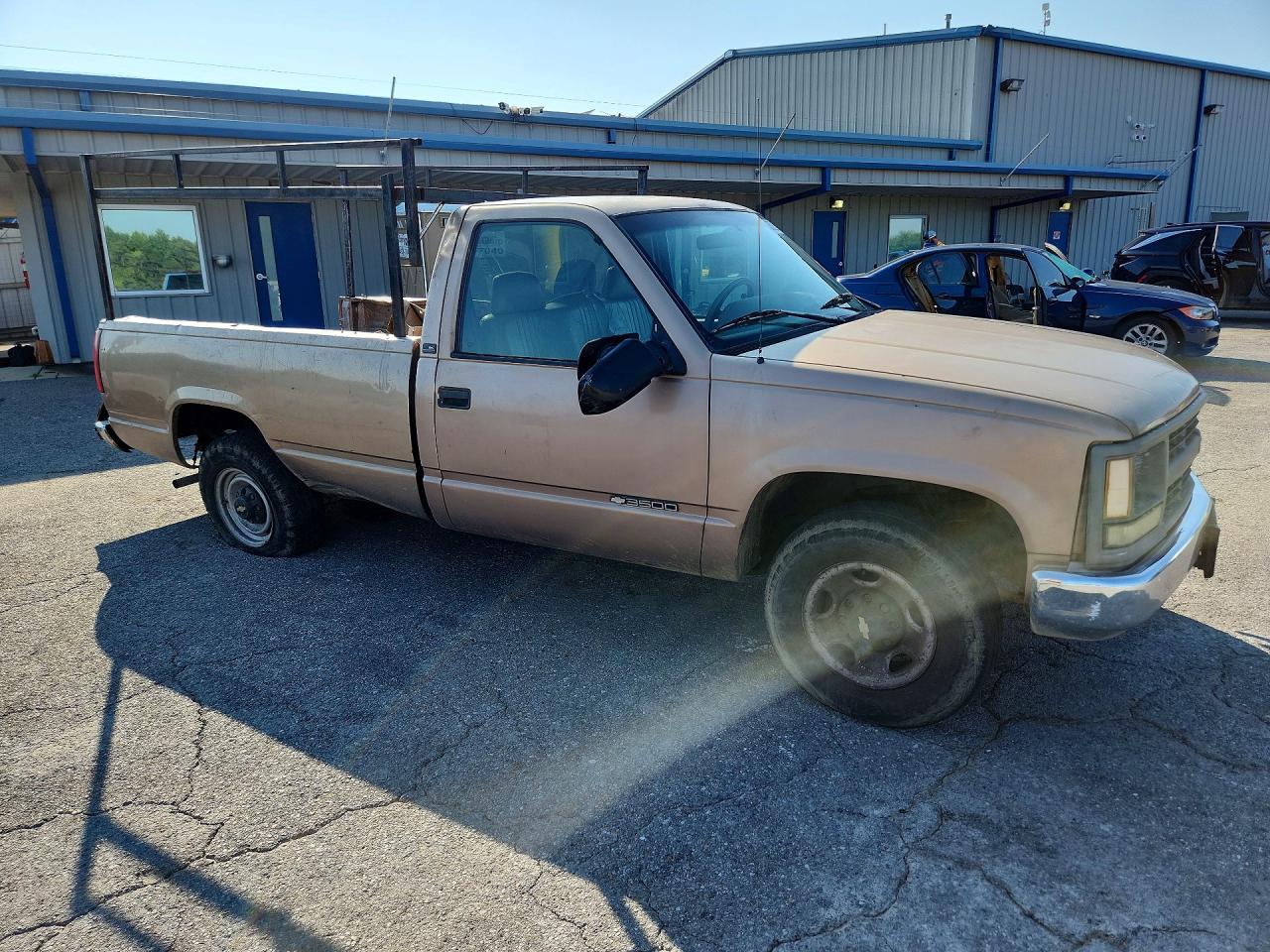1GCGC34KXSZ233370 · 1995 CHEVROLET GMT-400 · 4/12