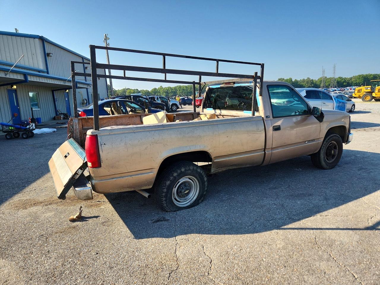 1GCGC34KXSZ233370 · 1995 CHEVROLET GMT-400 · 3/12