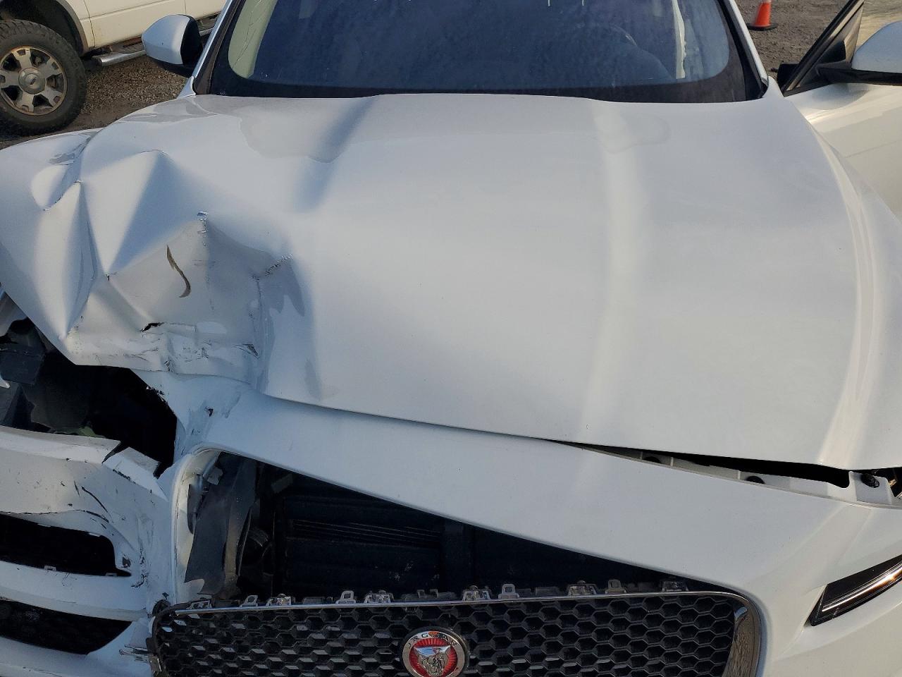 SADCJ2BV6HA889699 · 2017 JAGUAR F-PACE · 12/13