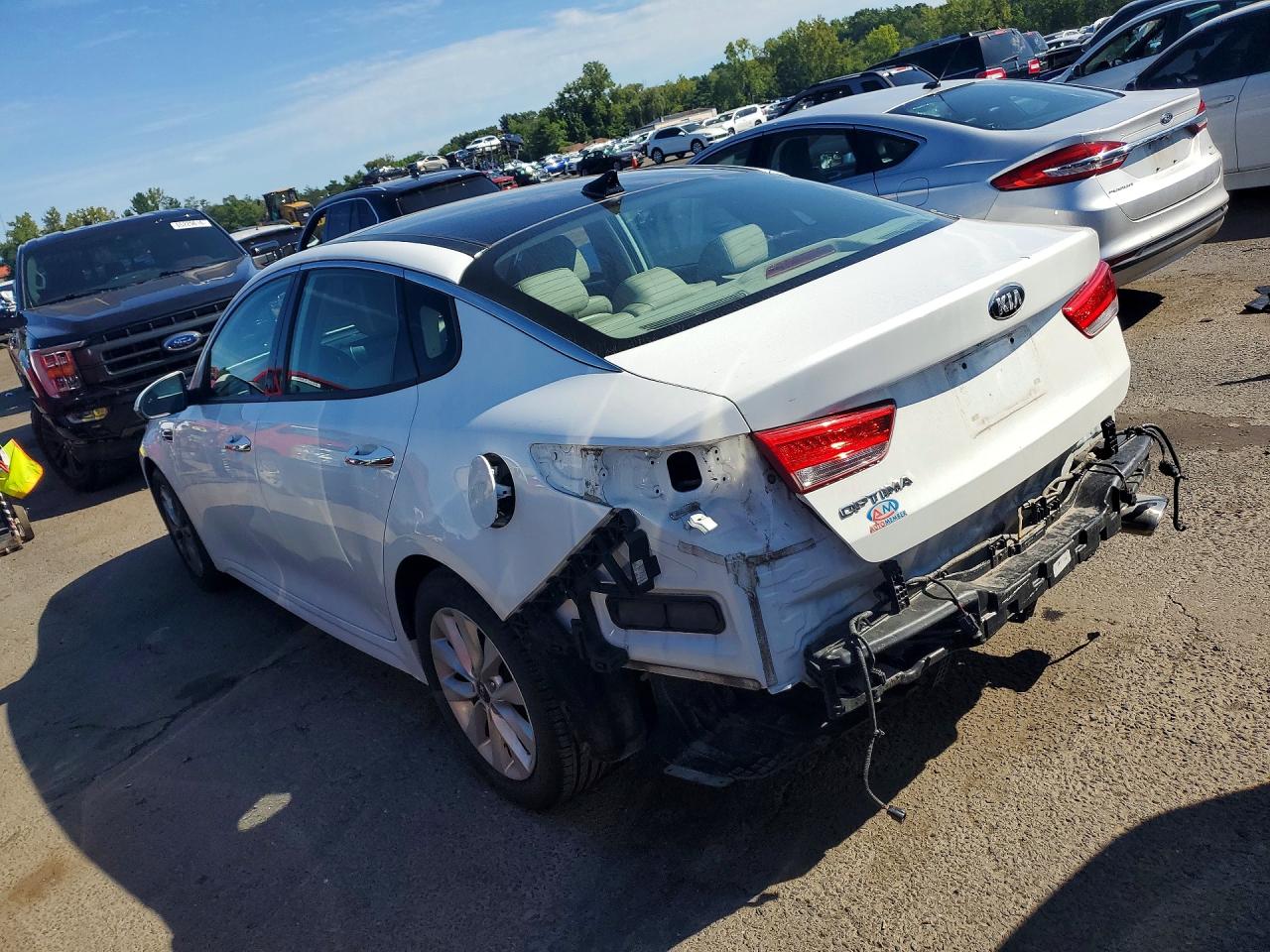 5XXGU4L34JG239180 · 2018 KIA OPTIMA · 2/12