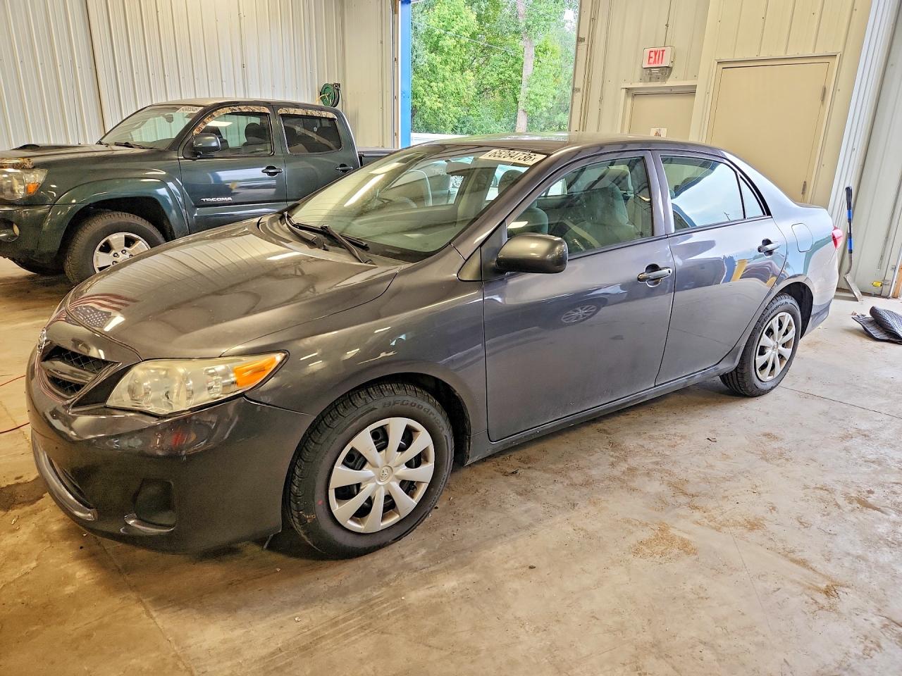 5YFBU4EE1DP164796 · 2013 TOYOTA COROLLA