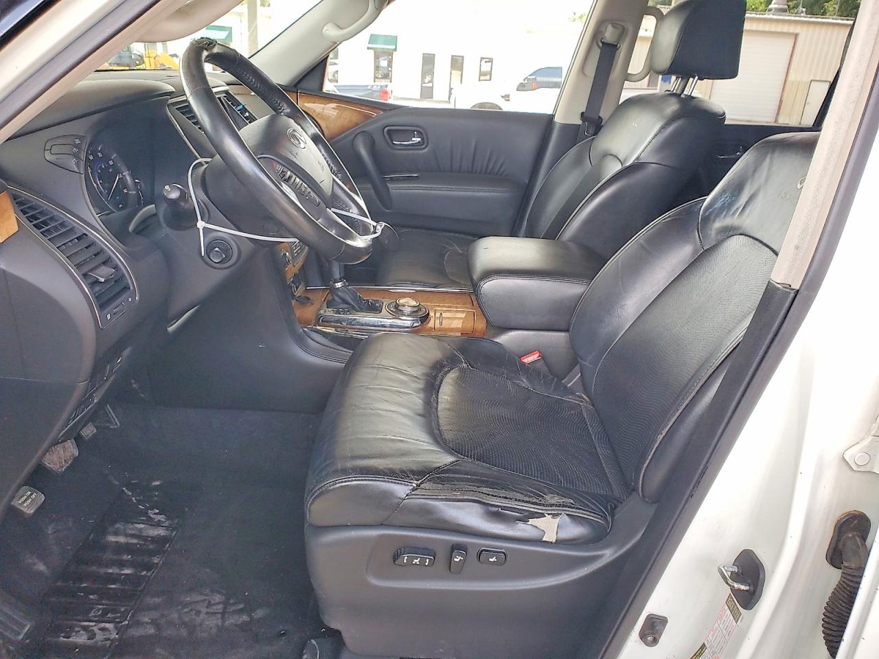 JN8AZ2NC9C9317529 · 2012 INFINITI QX56 · 7/9