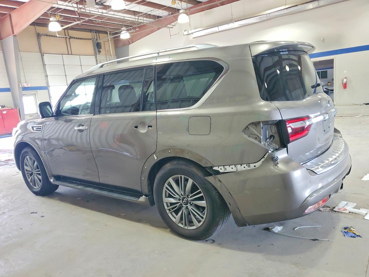 JN8AZ2NF8J9663319 · 2018 INFINITI QX80 · 2/14