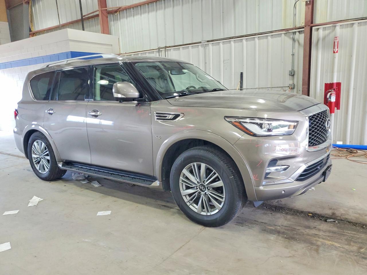 JN8AZ2NF8J9663319 · 2018 INFINITI QX80 · 4/14