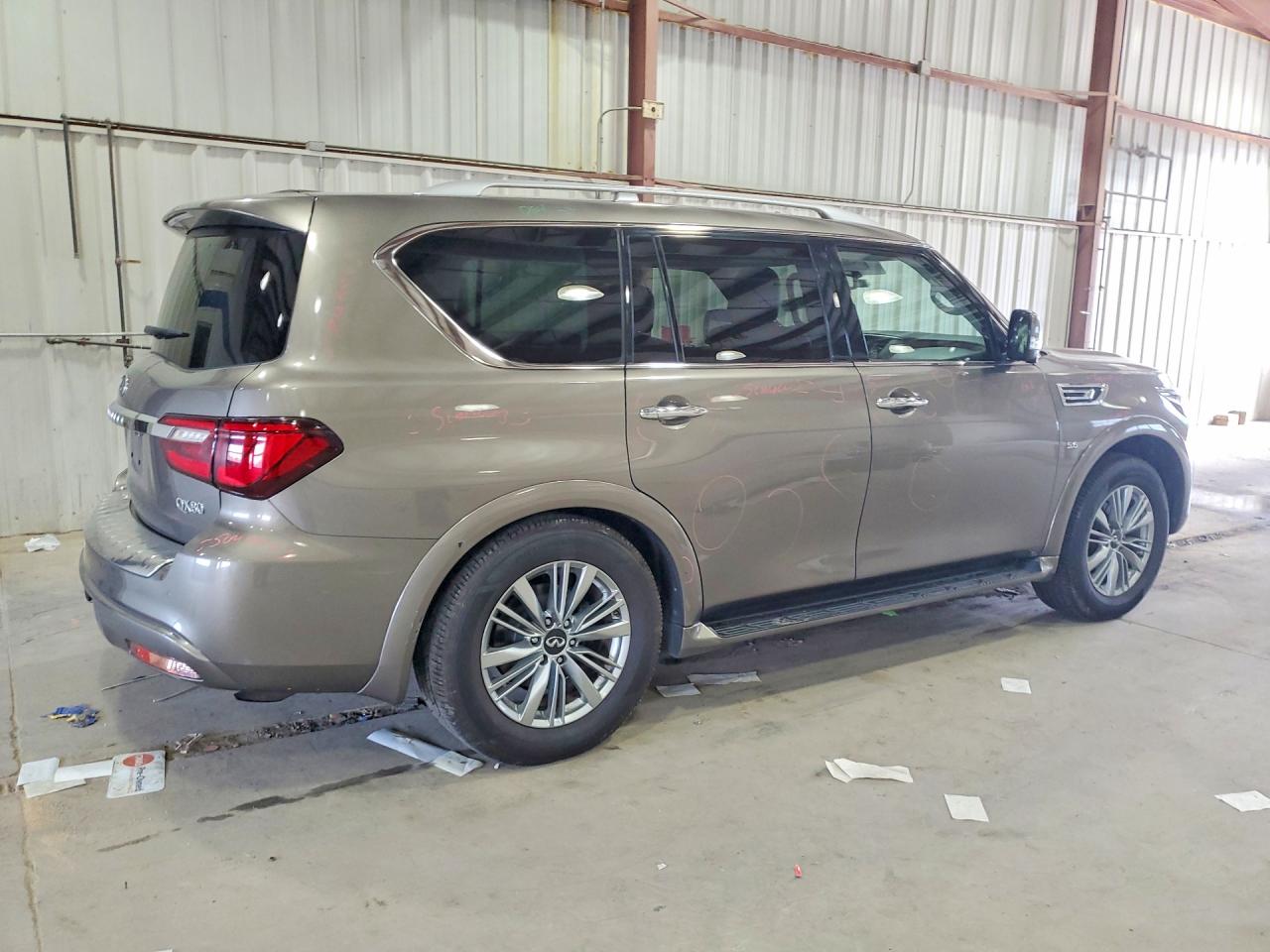 JN8AZ2NF8J9663319 · 2018 INFINITI QX80 · 3/14