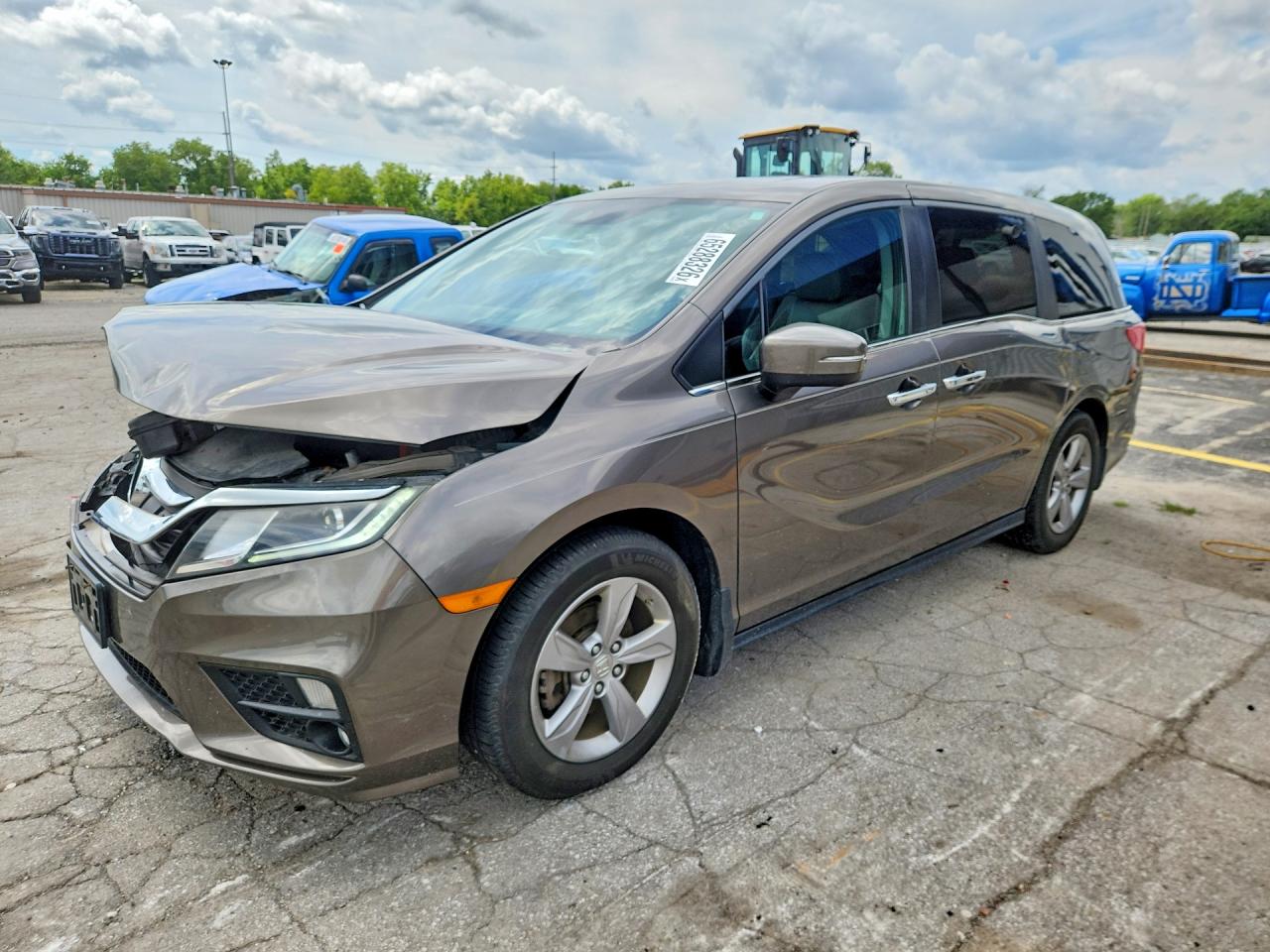 5FNRL6H71JB095268 · 2018 HONDA ODYSSEY