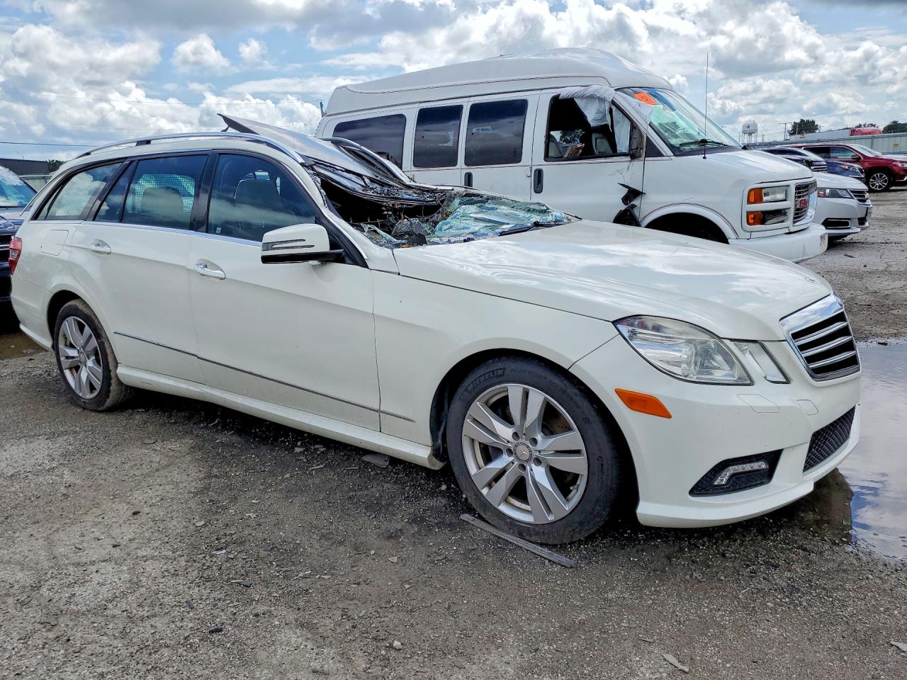 WDDHH8HB6BA332446 · 2011 MERCEDES-BENZ E · 4/12