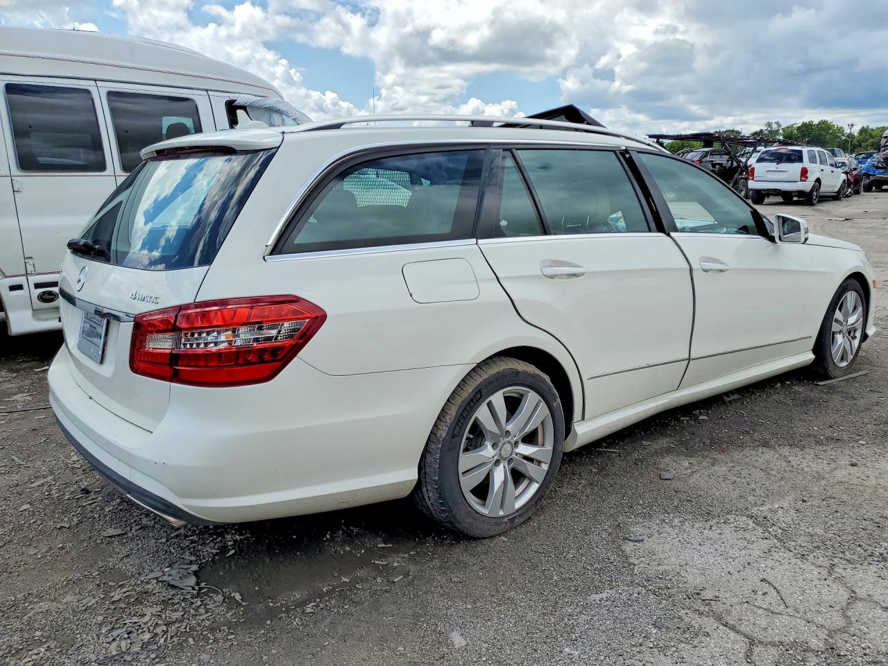 WDDHH8HB6BA332446 · 2011 MERCEDES-BENZ E · 3/12