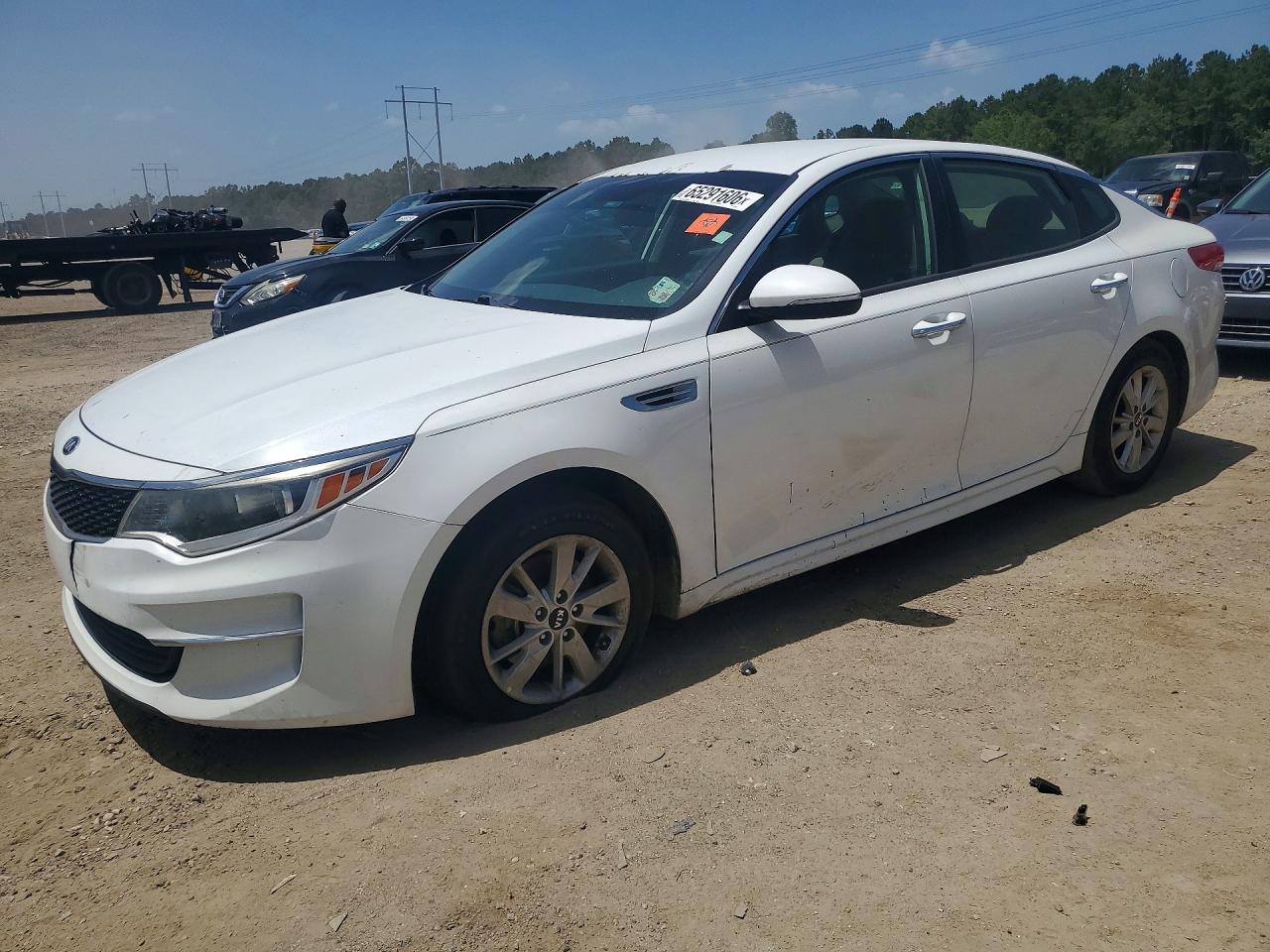 5XXGT4L31JG222212 · 2018 KIA OPTIMA