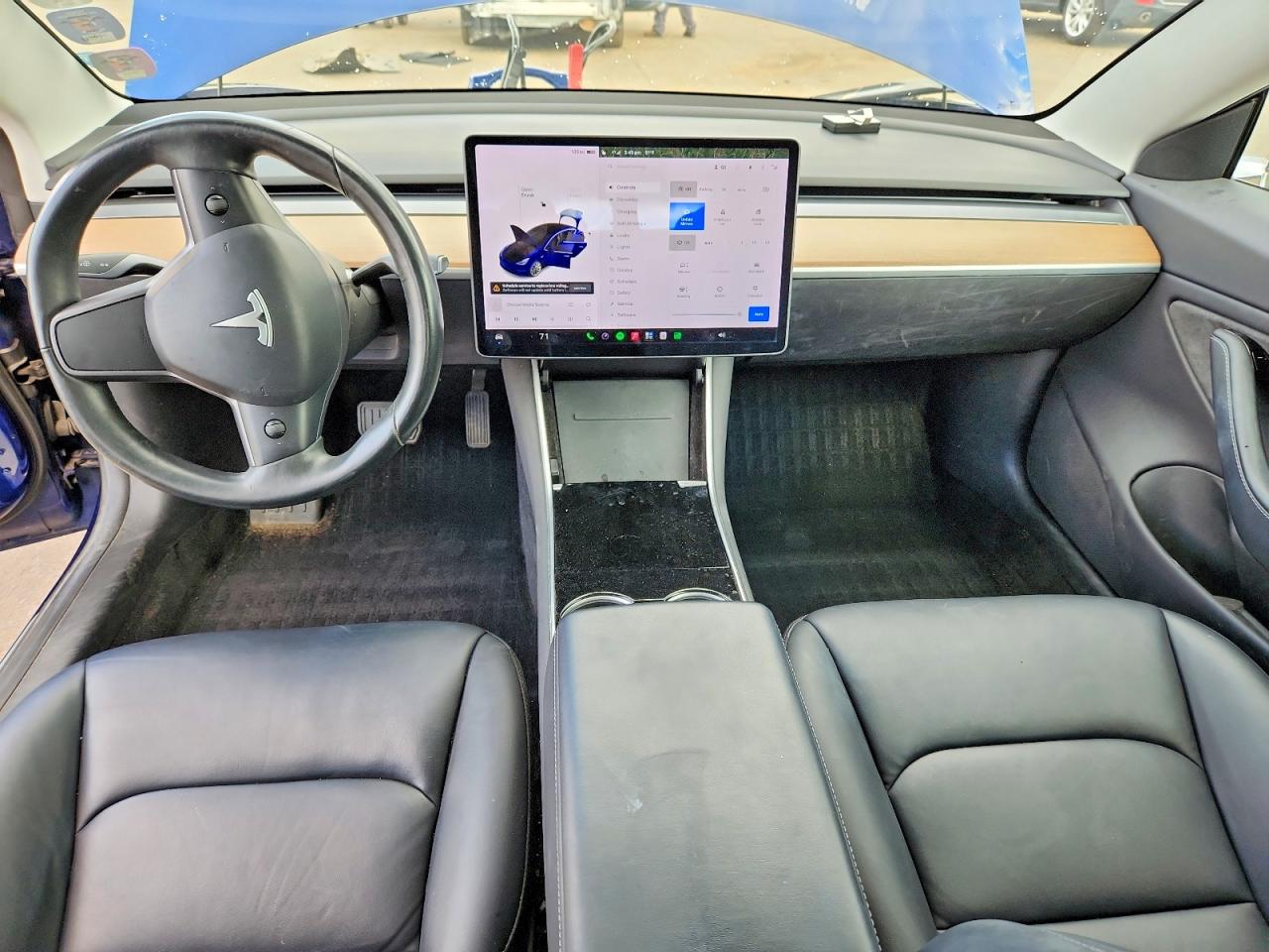 5YJ3E1EA8JF032168 · 2018 TESLA MODEL 3 · 8/12