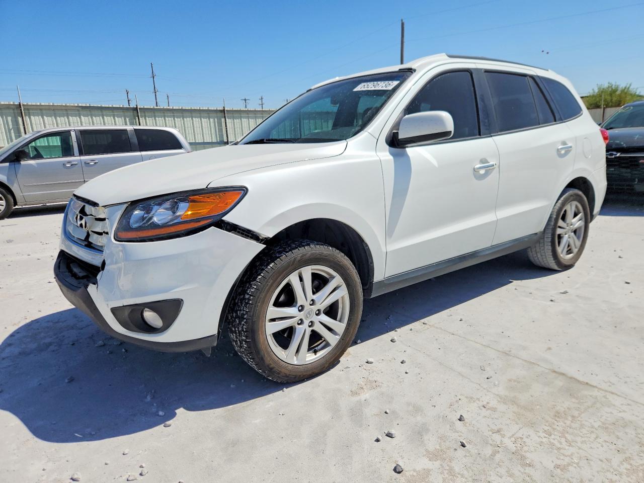 5XYZK4AG9BG081551 · 2011 HYUNDAI SANTA FE