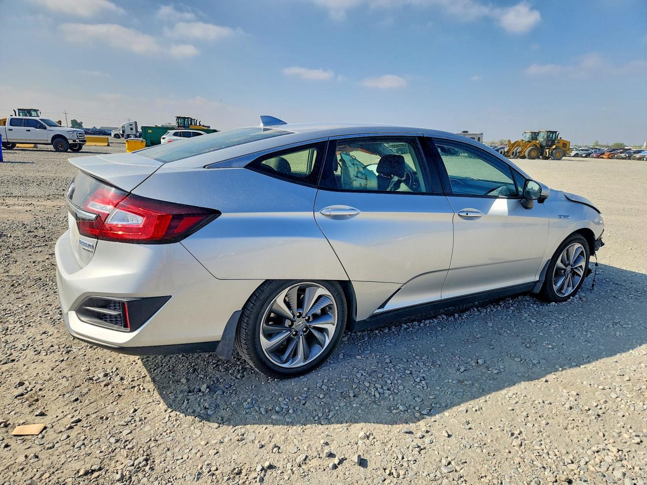 JHMZC5F3XJC004147 · 2018 HONDA CLARITY · 3/13
