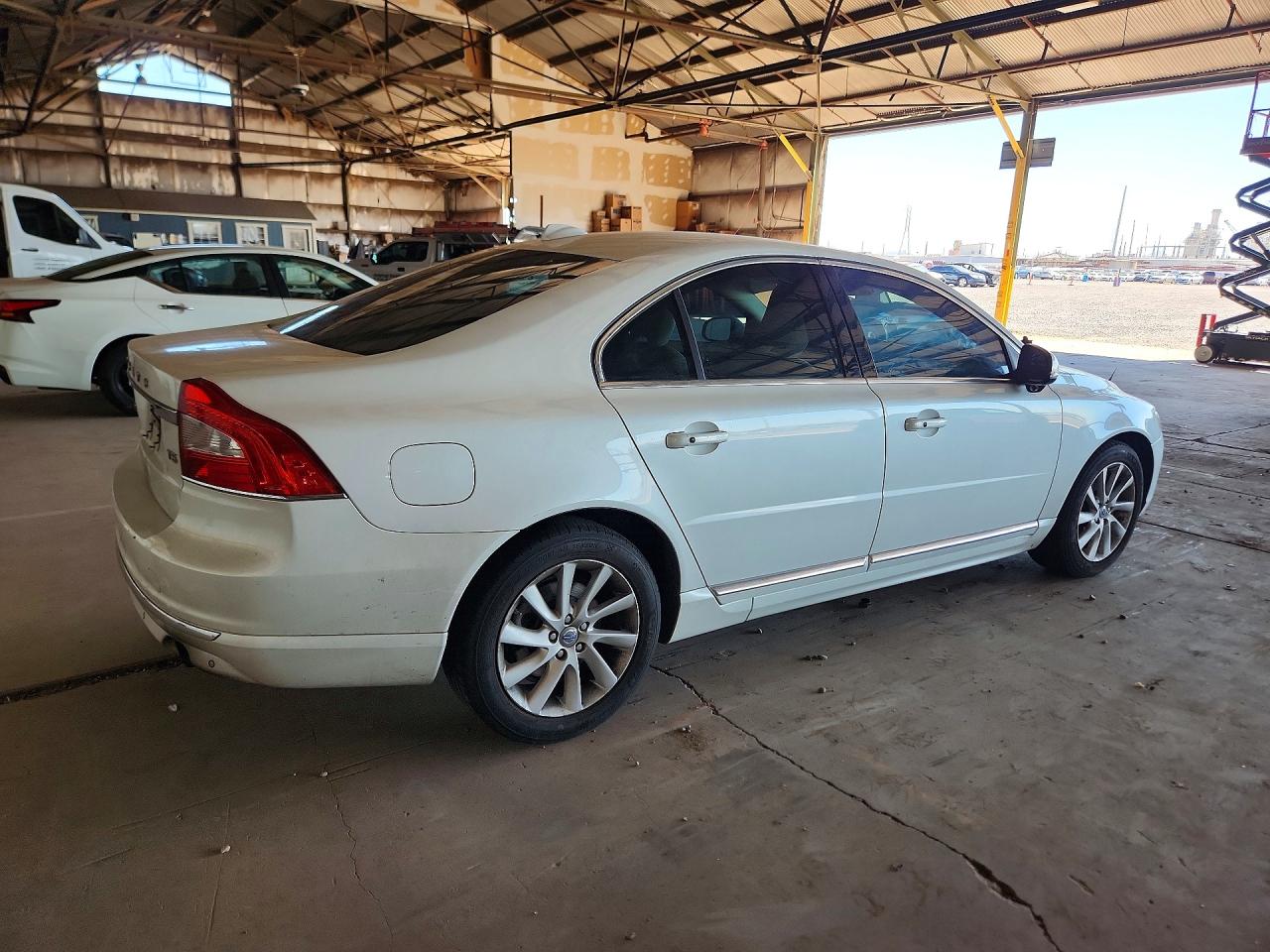 YV140MAK8F1186795 · 2015 VOLVO S80 · 3/12