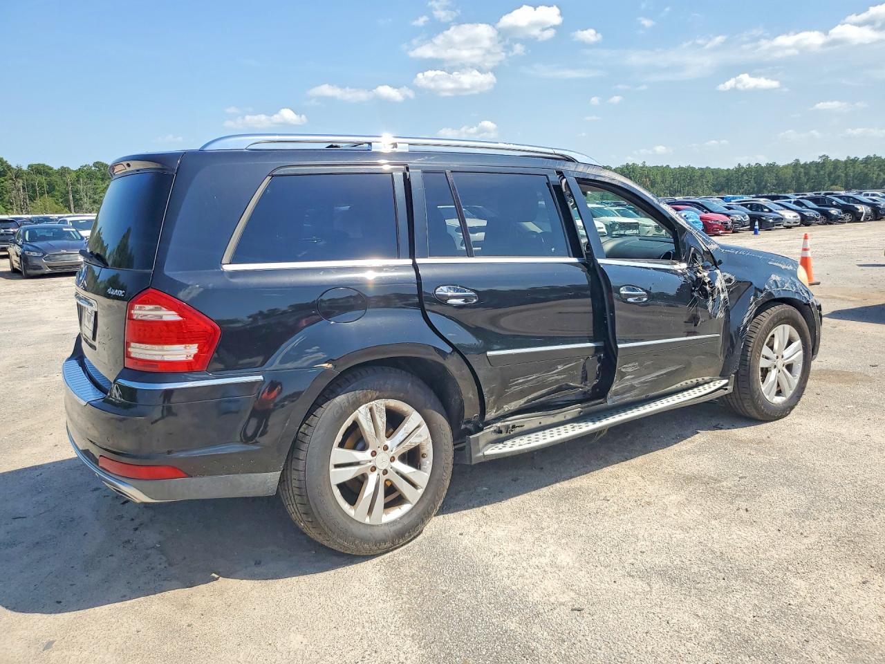 4JGBF7BE9BA712153 · 2011 MERCEDES-BENZ GL · 3/13