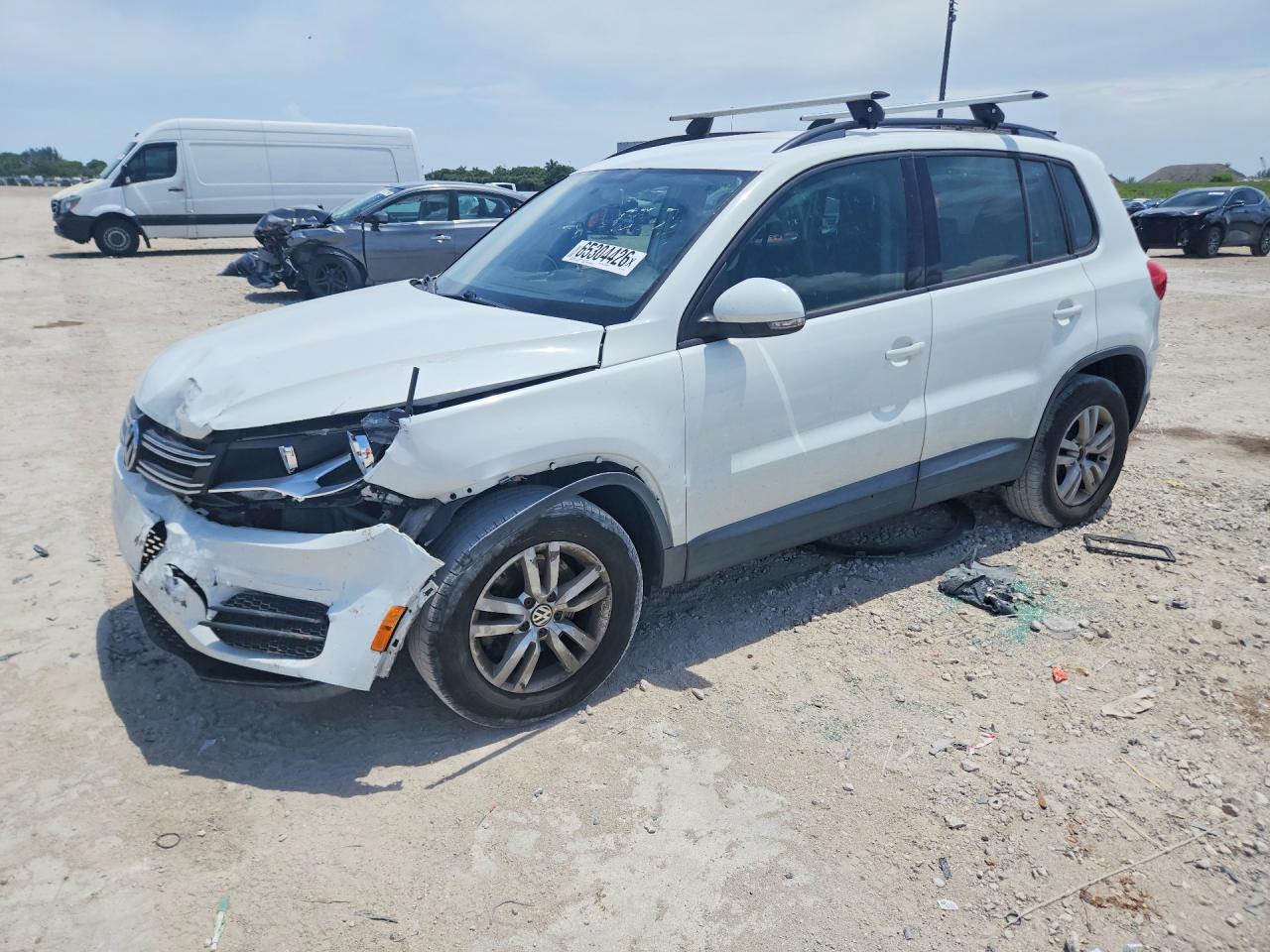 WVGAV7AX1FW614549 · 2015 VOLKSWAGEN TIGUAN