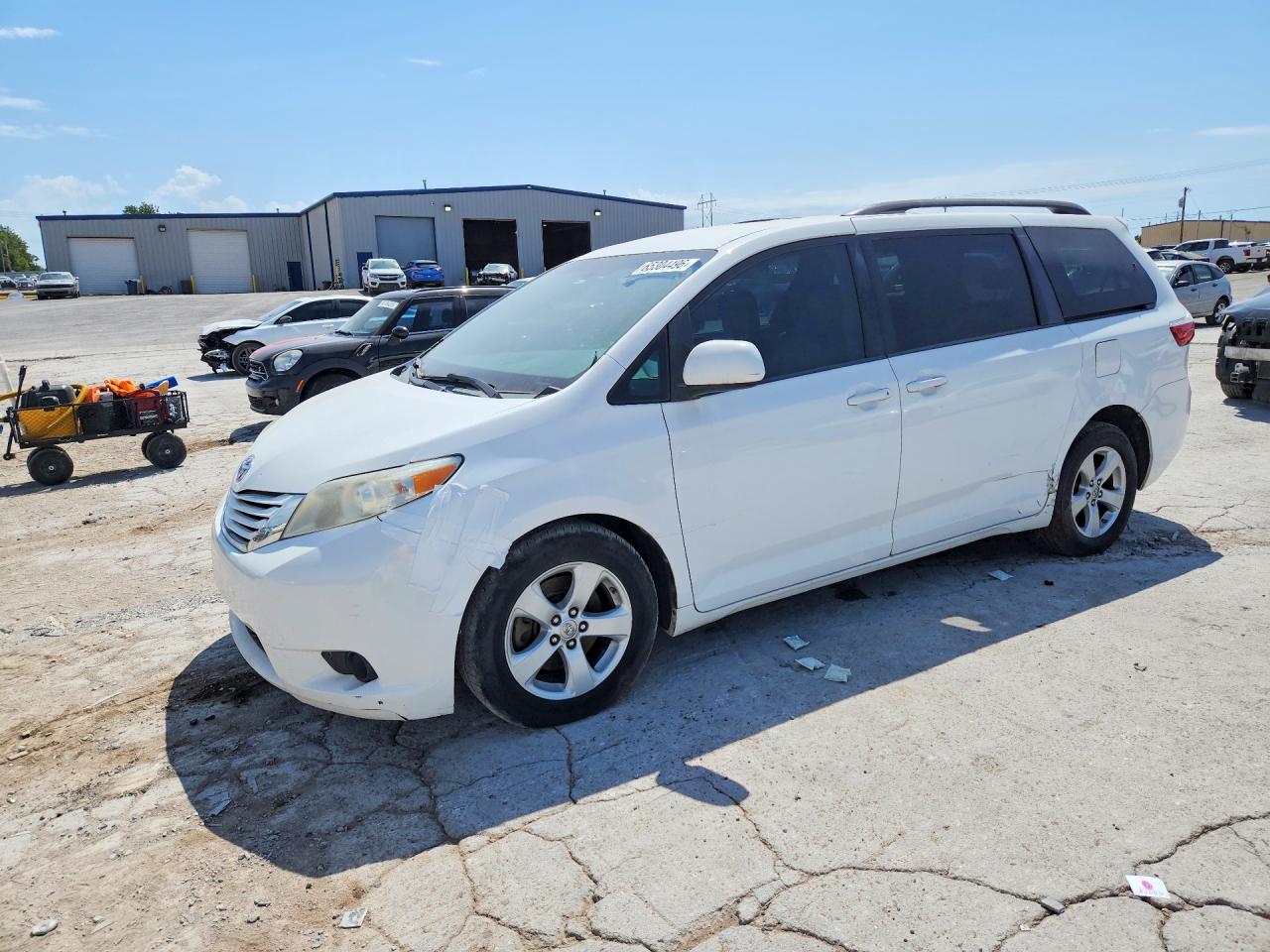 5TDKK3DC1FS582818 · 2015 TOYOTA SIENNA
