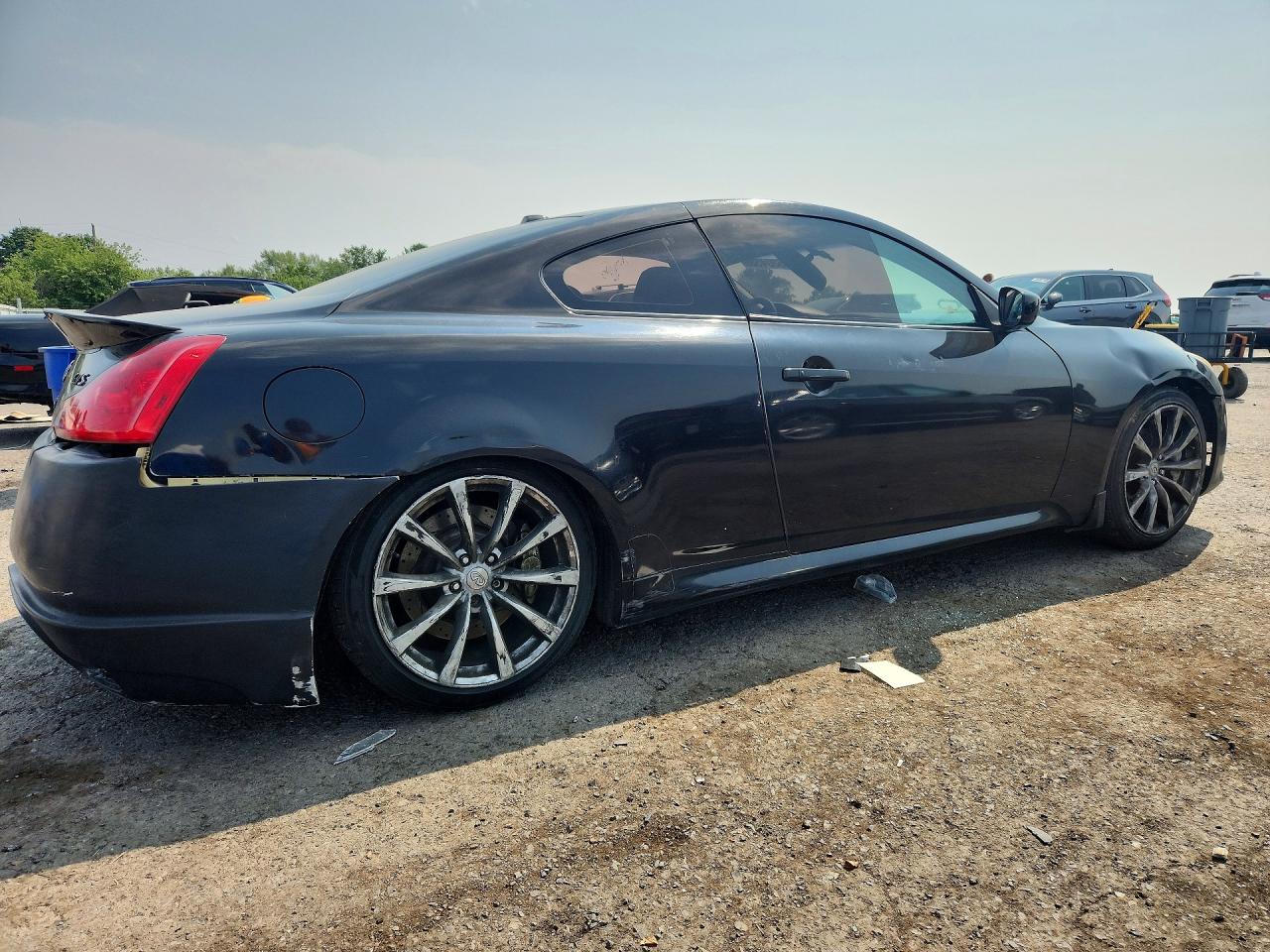 JNKCV64E28M127696 · 2008 INFINITI G37 · 3/13