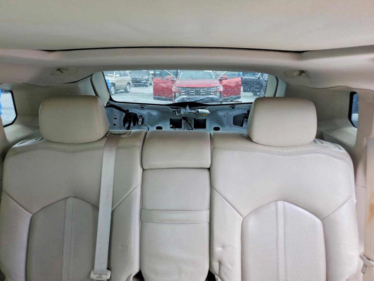 3GYFNAEY2BS632682 · 2011 CADILLAC SRX · 10/13