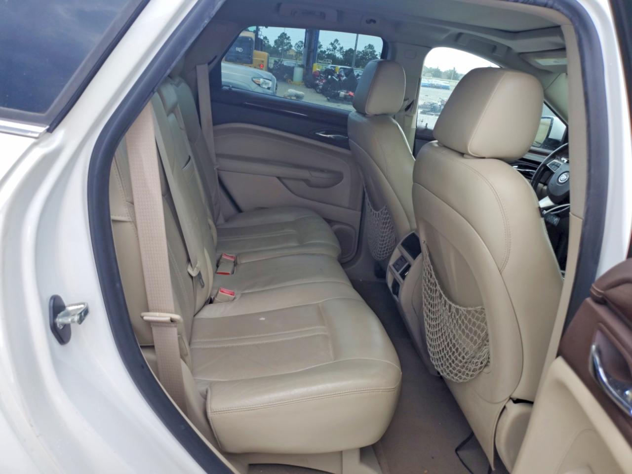3GYFNAEY2BS632682 · 2011 CADILLAC SRX · 11/13